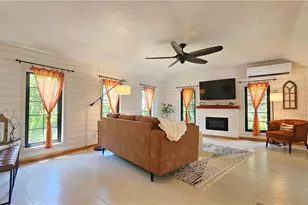 1855 S Delaware Dr, Williams Township, PA 18042 - Photo 12