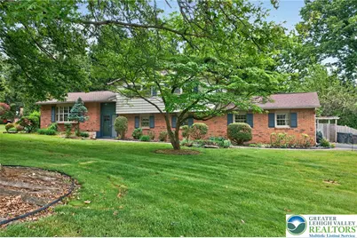 797 Barrymore Lane, Bethlehem City, PA 18017 - Photo 2