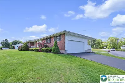 1004 Maple Street, Pottsville, PA 17901 - Photo 2