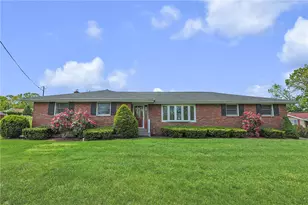 1004 Maple St, Pottsville, PA 17901 - Photo 1