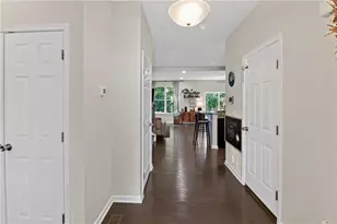 4502 Benjamin CT, Upper Milford Township, PA 18049 - Photo 4