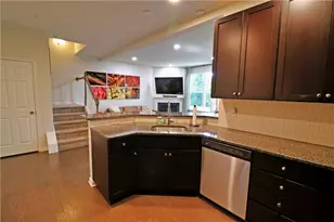 4502 Benjamin CT, Emmaus Boro, PA 18049 - Photo 10