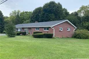 4405 Lehigh Dr, Lehigh Township, PA 18088 - Photo 2