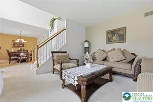 1017 Woodberry Dr, Mountain Top, PA 18707 - Photo 4