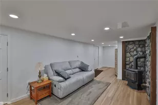 205 W Moorestown Rd, Bushkill Twp, PA 18091 - Photo 8