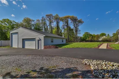 205 W Moorestown Road, Bushkill Twp, PA 18091 - Photo 14