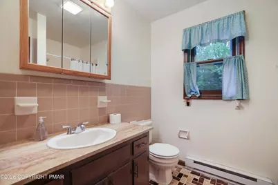 1585 Starry Lane, Chestnuthill Twp, PA 18330 - Photo 24