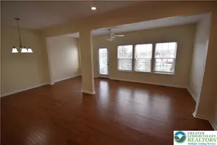 203 Auburn Dr, Williams Township, PA 18042 - Photo 4