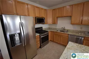 203 Auburn Dr, Williams Township, PA 18042 - Photo 6