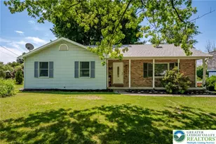6 View Dr, Walnutport Boro, PA 18088 - Photo 2