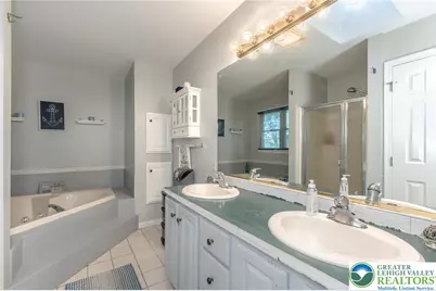 6 View Drive, Walnutport Boro, PA 18088 - Photo 16