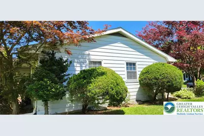 1205 Niblick Place, Lower Macungie Township, PA 18106 - Photo 4