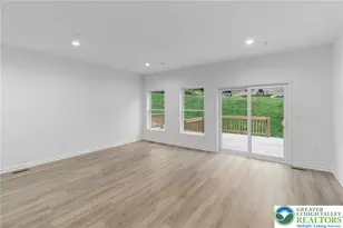329 Barber St, Allentown City, PA 18103 - Photo 10