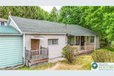 38 N Eighth, Mahanoy City Boro, PA 17948 - Photo 2