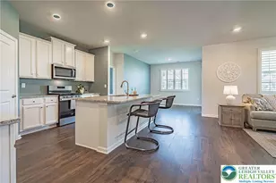 7887 Keystone Dr, Upper Macungie Township, PA 18031 - Photo 12
