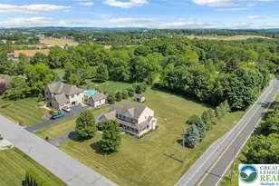 204 Bushkill Ridge Rd, Bushkill Twp, PA 18091 - Photo 4