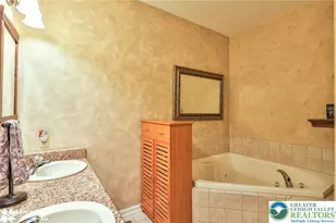 10 Cobblestone Dr, Palmer Twp, PA 18045 - Photo 16