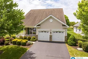 2040 Kingsview Rd, Macungie Boro, PA 18062 - Photo 1