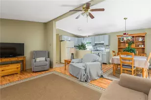 2338 Mountain Laurel Dr, Chestnuthill Twp, PA 18330 - Photo 14