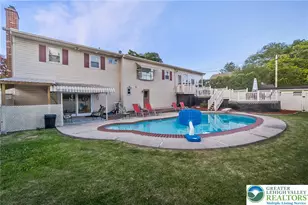 5560 Fairway Dr, Exeter Township, PA 19606 - Photo 2