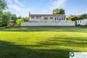 5560 Fairway Dr, Exeter Township, PA 19606 - Photo 4