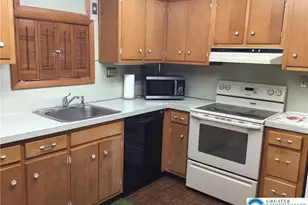 1015 Main St, Slatington Boro, PA 18080 - Photo 12