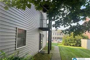 526 Broad St, Emmaus Boro, PA 18049 - Photo 2