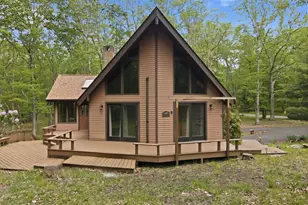 1517 Deer Run, Bushkill, PA 18324 - Photo 2