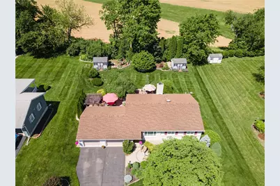 116 Oxford Drive, Palmer Twp, PA 18045 - Photo 2