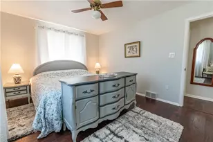 116 Oxford Dr, Palmer Twp, PA 18045 - Photo 14