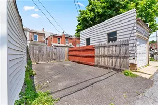 1040 Allen St, Allentown City, PA 18102 - Photo 6
