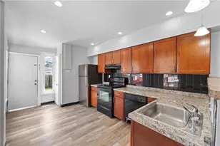 1040 Allen St, Allentown City, PA 18102 - Photo 4