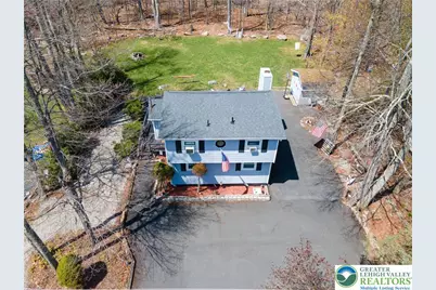 945 Country Place Drive, Coolbaugh Twp, PA 18466 - Photo 2