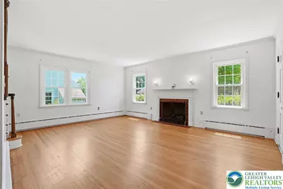 3827 Park Avenue, North Whitehall Township, PA 18078 - Photo 6
