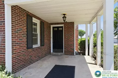 3827 Park Avenue, North Whitehall Township, PA 18078 - Photo 4