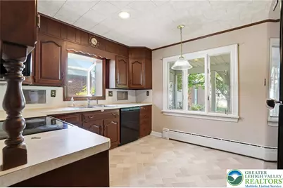 3827 Park Avenue, North Whitehall Township, PA 18078 - Photo 10