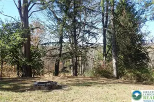 2556 N Delaware Dr, Upper Mt Bethel Twp, PA 18343 - Photo 32