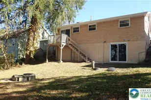 2556 N Delaware Dr, Upper Mt Bethel Twp, PA 18343 - Photo 2