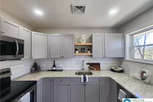 2556 N Delaware Dr, Upper Mt Bethel Twp, PA 18343 - Photo 6