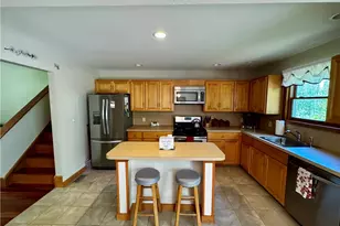 391 Rose Marie Ln, Price Twp, PA 18302 - Photo 8