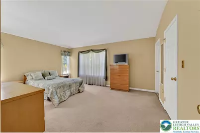 4345 Creek Road, South Whitehall Township, PA 18104 - Photo 18
