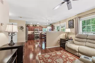 8 Raleigh Ct, Lower Pottsgrove Twp, PA 19464 - Photo 12