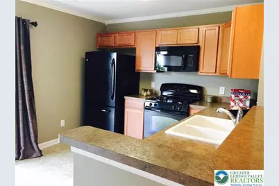 8484 Cromwell Court, Upper Macungie Township, PA 18031 - Photo 6