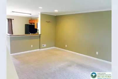 8484 Cromwell Court, Upper Macungie Township, PA 18031 - Photo 4