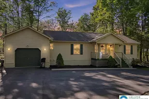 12 Rockway Ct, Lake Ariel, PA 18436 - Photo 2