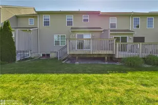 2606 Sapphire Ln, Bethlehem Township, PA 18020 - Photo 22