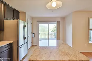 2606 Sapphire Ln, Bethlehem Township, PA 18020 - Photo 4