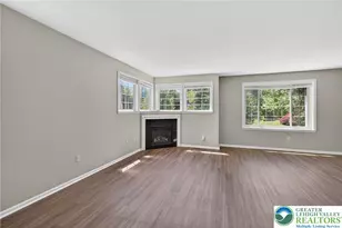 4073 Waterford Dr, Upper Saucon Township, PA 18034 - Photo 8