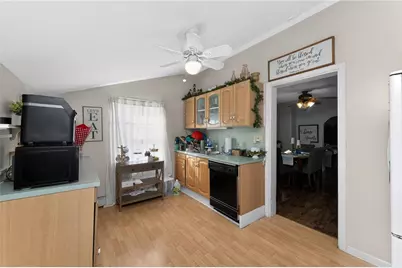1121 Front Street, North Catasauqua Bor, PA 18032 - Photo 14