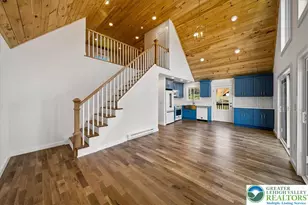 43 Lenape Trail, Upper Mt Bethel Twp, PA 18343 - Photo 2
